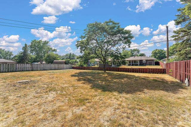 8584 Greystone Avenue S, Cottage Grove, MN 55016