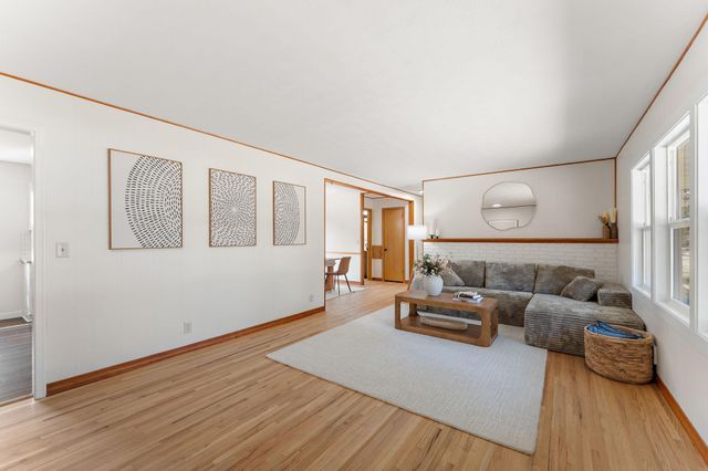8584 Greystone Avenue S, Cottage Grove, MN 55016