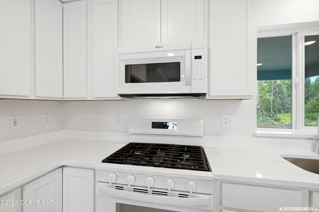 10599 E Heartland Loop, Wasilla, AK 99645