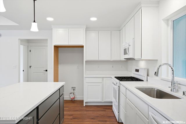 10599 E Heartland Loop, Wasilla, AK 99645