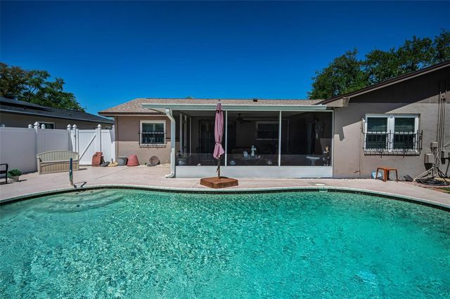 2255 WILSHIRE DRIVE, Dunedin, FL 34698