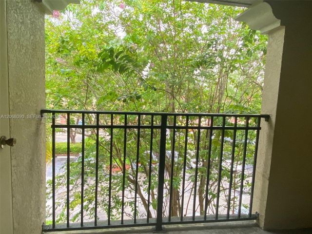 2520 Centergate Drive 303, Miramar, FL 33025