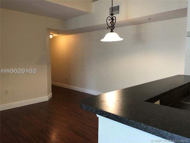 2520 Centergate Drive 303, Miramar, FL 33025