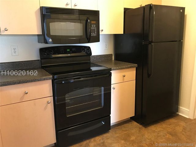 2520 Centergate Drive 303, Miramar, FL 33025