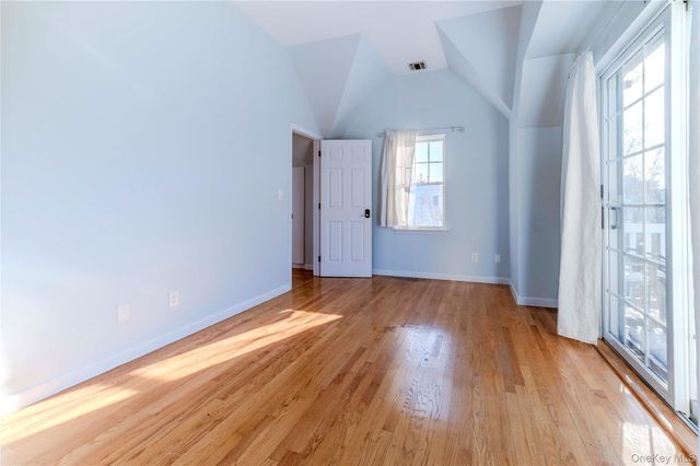 16823 Powells Cove Boulevard 12, Beechhurst, NY 11357