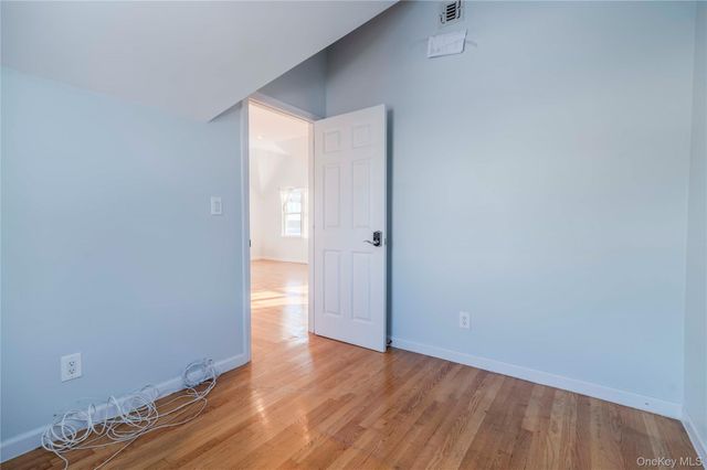 16823 Powells Cove Boulevard 12, Beechhurst, NY 11357