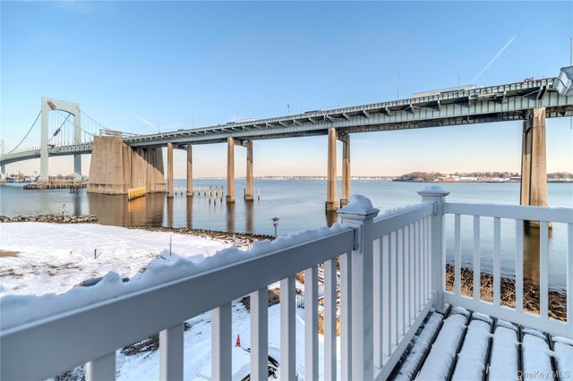 16823 Powells Cove Boulevard 12, Beechhurst, NY 11357