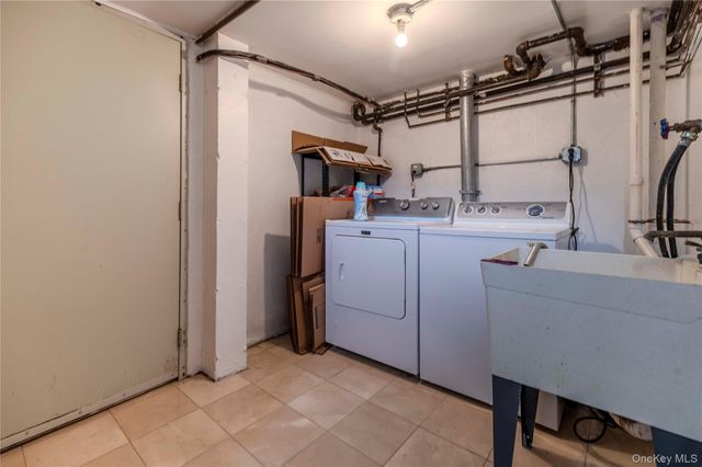 16823 Powells Cove Boulevard 12, Beechhurst, NY 11357