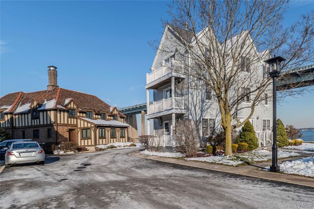 16823 Powells Cove Boulevard 12, Beechhurst, NY 11357