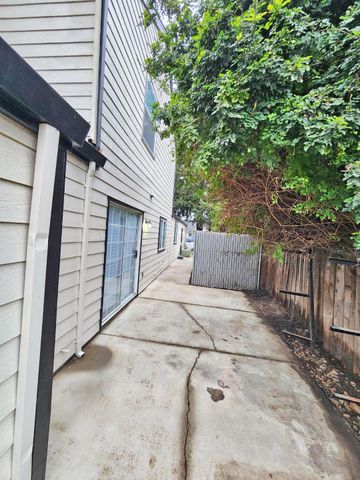 1963 Pontelli Ct, Stockton, CA 95207