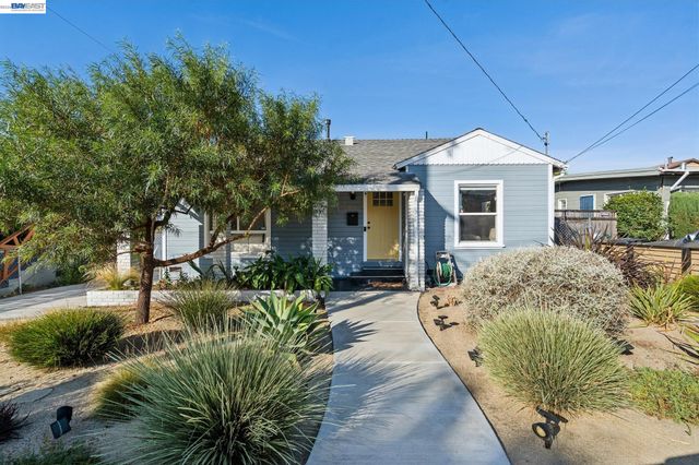 9935 Voltaire Ave, Oakland, CA 94603