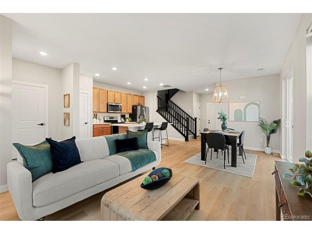 23293 E Jamison Dr, Aurora, CO 80016