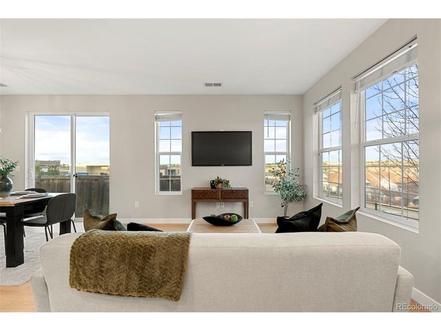 23293 E Jamison Dr, Aurora, CO 80016