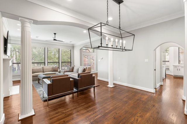 6501 Rodrigo Street, Houston, TX 77007