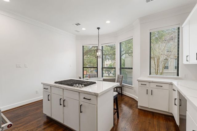 6501 Rodrigo Street, Houston, TX 77007