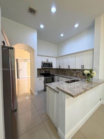 11459 Lakeview Dr 7A, Coral Springs, FL 33071