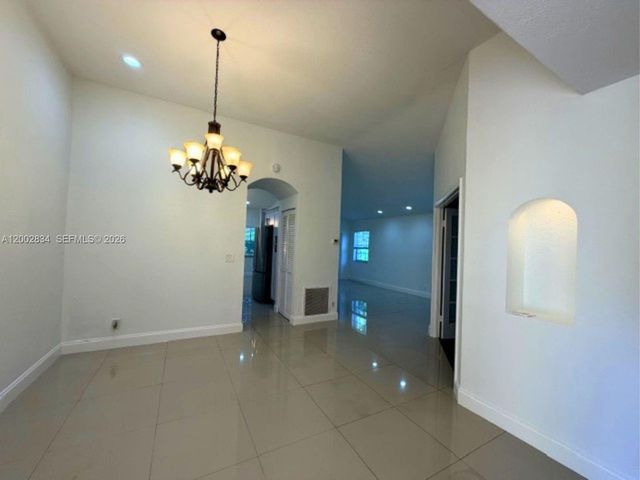 11459 Lakeview Dr 7A, Coral Springs, FL 33071