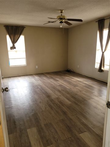 5672 E Interstate 30, Campbell, TX 75422