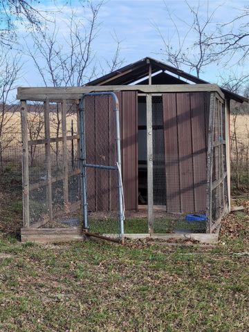 5672 E Interstate 30, Campbell, TX 75422