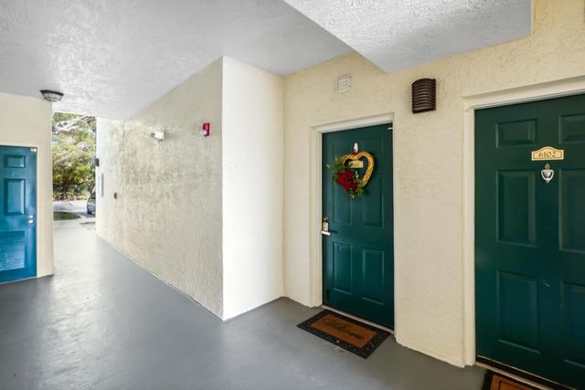 6101 Myrtlewood Circle W, Palm Beach Gardens, FL 33418