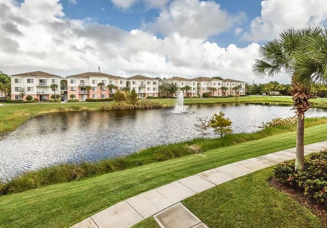 6101 Myrtlewood Circle W, Palm Beach Gardens, FL 33418