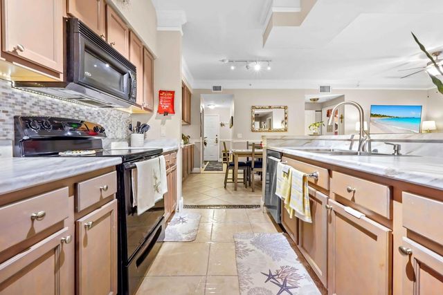 6101 Myrtlewood Circle W, Palm Beach Gardens, FL 33418