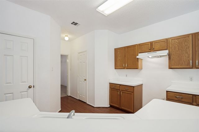 806 Orian Drive, Mesquite, TX 75181