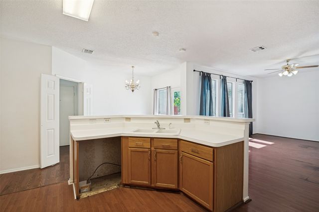 806 Orian Drive, Mesquite, TX 75181