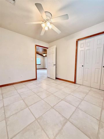 143 W Airway, Livingston, TX 77351