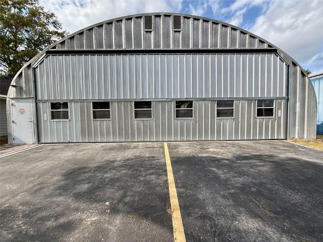 143 W Airway, Livingston, TX 77351