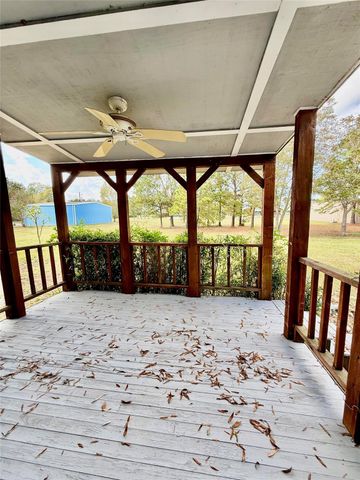 143 W Airway, Livingston, TX 77351