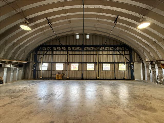 143 W Airway, Livingston, TX 77351