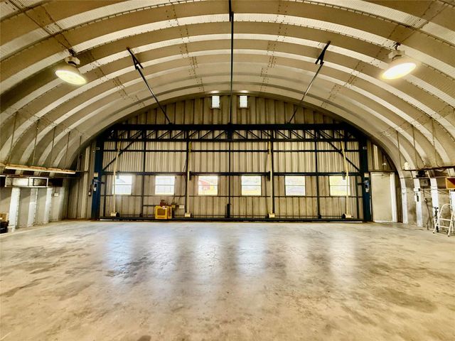 143 W Airway, Livingston, TX 77351