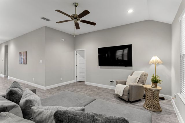 1604 Woodpecker Street, Denton, TX 76205