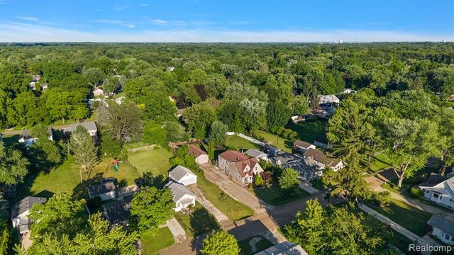 3067 Avalon Road, Rochester Hills, MI 48309