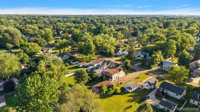 3067 Avalon Road, Rochester Hills, MI 48309