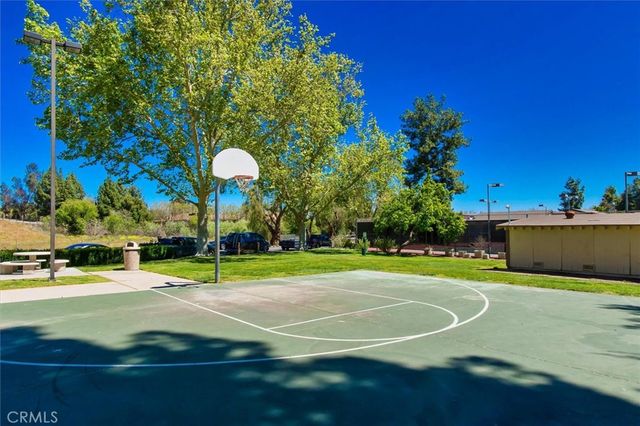 24785 Sand Wedge, Valencia, CA 91355