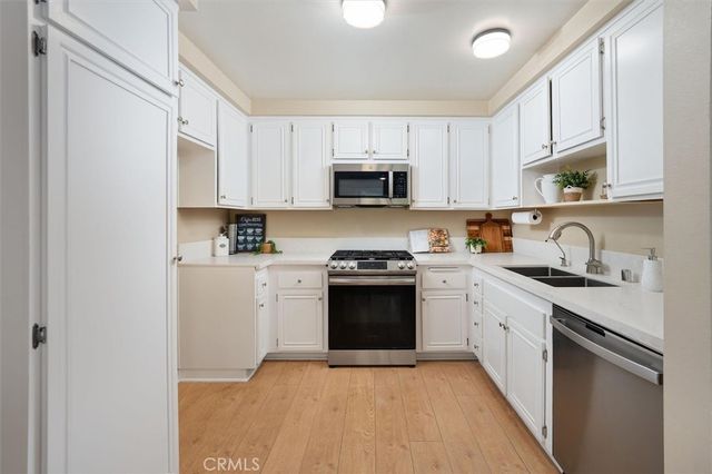 24785 Sand Wedge, Valencia, CA 91355