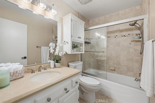 24785 Sand Wedge, Valencia, CA 91355