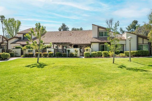 24785 Sand Wedge, Valencia, CA 91355