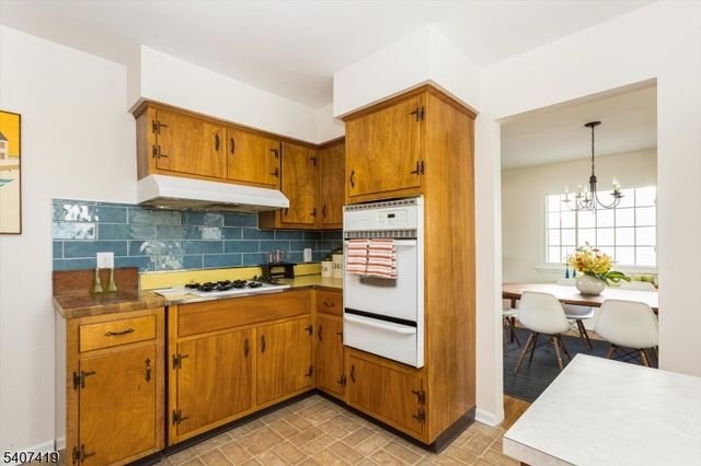 9 Glenfield Rd, Glen Ridge Boro Twp., NJ 07028