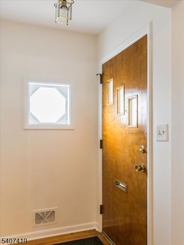 9 Glenfield Rd, Glen Ridge Boro Twp., NJ 07028