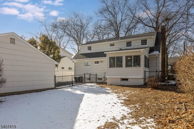 9 Glenfield Rd, Glen Ridge Boro Twp., NJ 07028