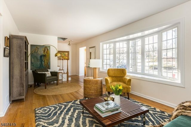 9 Glenfield Rd, Glen Ridge Boro Twp., NJ 07028