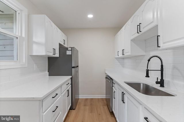 8012 ALLENDALE DR, Landover, MD 20785