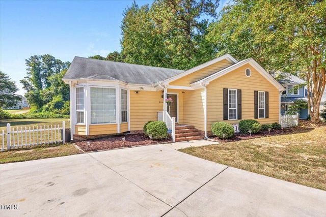 2209 Dobbin Place, Raleigh, NC 27604