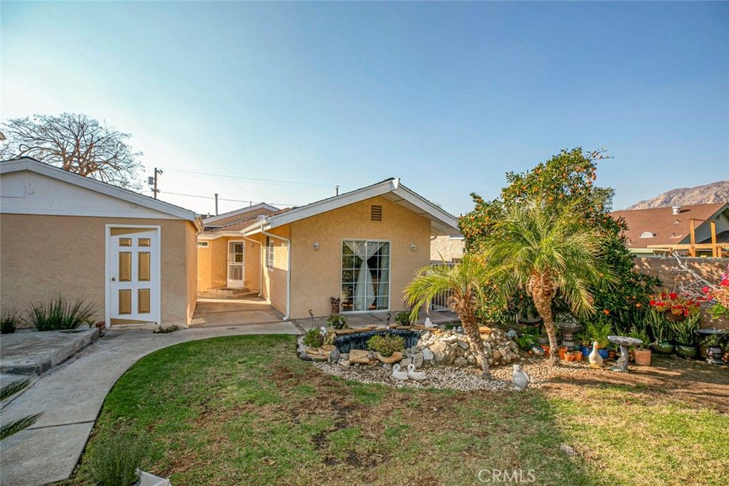 Image 26 of property listing at 11020 Scoville Avenue, Sunland, CA 91040