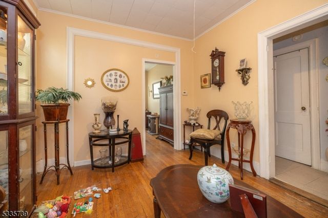 315 Pearsall Ave, Jersey City, NJ 07305