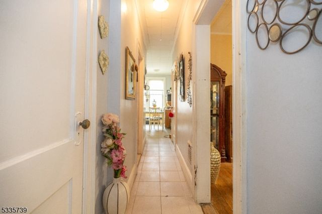 315 Pearsall Ave, Jersey City, NJ 07305