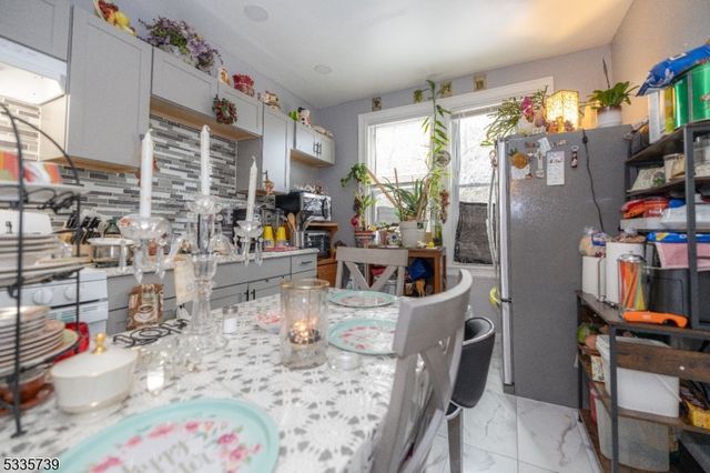 315 Pearsall Ave, Jersey City, NJ 07305